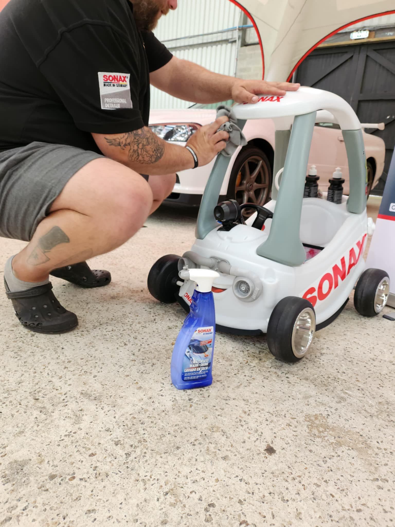 JJ Mobile Valeting fun at car show